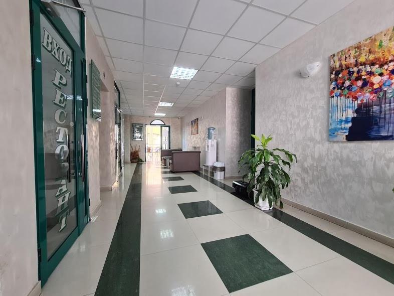 Хотел Тракия Haskovo Buitenkant foto